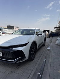 كراون هايبرد • ٢٠٢٣ • الكوت