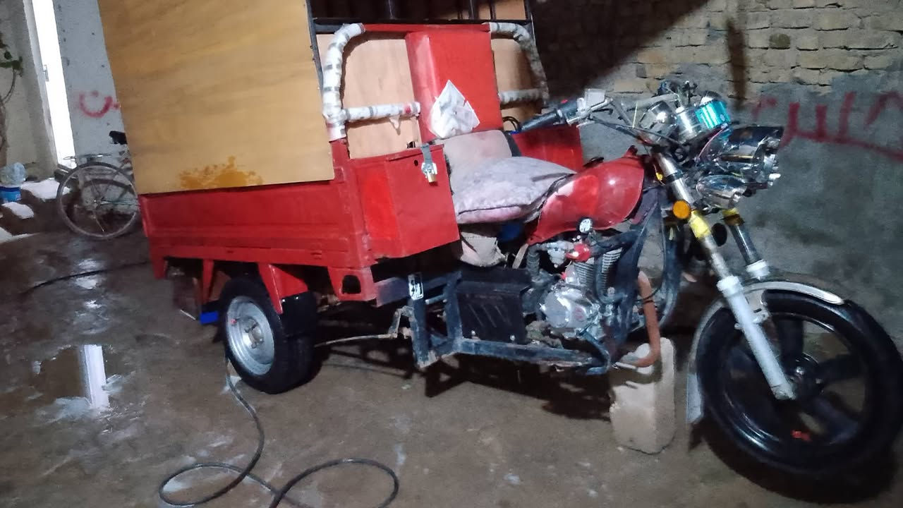 للبيع موديل ١٢ محرك ٢٥ الستفسار على الرقم ***********نضيفه
