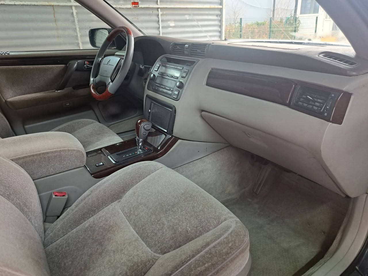 بەناوی خوای گەورە
مەلیکە مووس VVT 

ڕەنگی نیلی 

بێ بۆیاخ بەس شوێن موسەکانی بۆیاخە
بێ چاڵوشوخت

دەشبڵ نەجەف

گێڕومەکینەوتەقەوڕەقە بەشەرت

تەبریت ساردوگەرم مەزبوتە

برێکی بەسراوە کارەبای بەشەرت

شوێن موسوو سەقفی زۆرجوانە 

دەعمولێدراویو کەڤەرگۆڕاوبەشەرت

سوکانی زۆرخۆشە تایەوپاتری تازەیە

یەک دینارمەسرەفی تیانیە

فرۆشتنوگۆڕینەوه 

***********

***********
