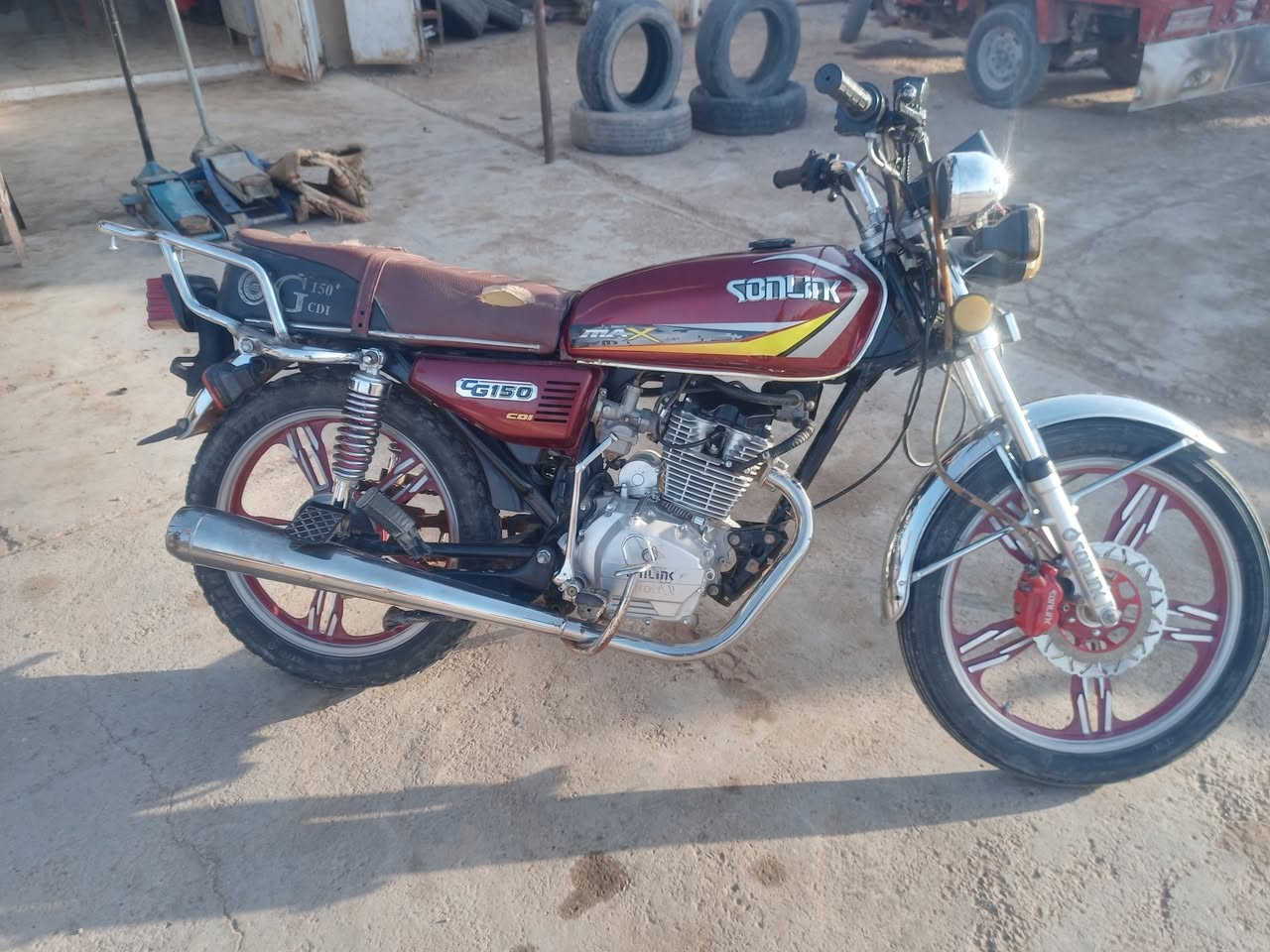 دراجة سيفان 2023
اوراق كاملة 
محرك مامفتوح 
مكفول من كل عيب 
سعره 520
مكانه جسر مندلي 
للاتصال 
***********
اتصال وتدلل
