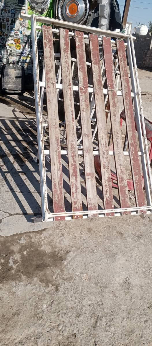 السلام عليكم شباب سيبايه للبيع اخت الجديده نظيفه ومامله تعال وشد شرط تفصال السيبايه 
بكاني بغداد الرشاد قريب على فلكت حي النصر 
بي واتساب *********** السعر 70 وبيه مجال
