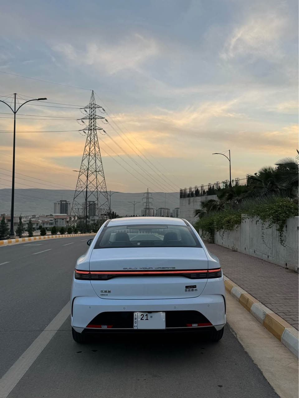BYD DESTROYER 05 PHEV 2025
بیوایدی دیسترۆیەر ٢٠٢٥ پڵەگین هایبرێد

ماوەی ڕۆشتن: 6,000 کم

سەیارەکە کلینە دەعامی بۆ دەعامی بە شەرت، هیچی نییە، سفرە ماشاءاللە.

پێنج ڕەقەمی جوانی لەسەرە و لەگەڵ سەیارەکەیە.

مواسەفات DESTROYER:
شاشە تەقڵە
ویل کەپ بیلادی
ناو سپی بیلادی
تەحدید سورعە
سێ مۆدی لێخووڕین (ECO, SPORT, NORMAL)
ئاوێنە ئیشارەت
یەدە بەسمە
دەبڵ شاشەی گەورە
تەحەکووماتی سەر سووکانی کامل
زۆر مواسەفاتی تر……

کامل سێرڤس کراوە
ڕۆنی تازە گۆڕاوە
چوار تایەی تازەی لە ژێرە بیلادی

کارەبایات دەعامی بۆ دەعامی بە شەرت

ناونیشان: سلێمانی
ڕەقەم: سلێمانی

پەیوەندی:
(0773 836 3591) WhatsApp 
(0750 152 7025)
———————————————-

BYD DESTROYER 05 PHEV 2025
بي واي دي ديستروير 2025 بلگن هايبرد

المشي: 6,000 كم

السيارة كلين دعامة بدعامة بشرط، ما بيها أي شي، صفر ما شاء الله.

رقم خماسي مميز ويا السيارة.

مواصفات DESTROYER:
شاشة تچ
ويل كاب وكاله
داخلية بيضاء وكاله
تحديد سرعة
ثلاثة مودات قيادة (ECO, SPORT, NORMAL)
مرايا إشارات
تشغيل بصمة
دبل شاشة كبيرة
تحكمات كاملة على الستيرن
ومواصفات هواية ثانية……

مكملة سيرفس بالكامل
دهن جديد متغير
أربع تايرات جديدة وكاله

الكهربائيات دعامة بدعامة بشرط

العنوان: السليمانية
الرقم: السليمانية

للتواصل:
(0773 836 3591) WhatsApp 
(0750 152 7025) السليمانية, العراق
