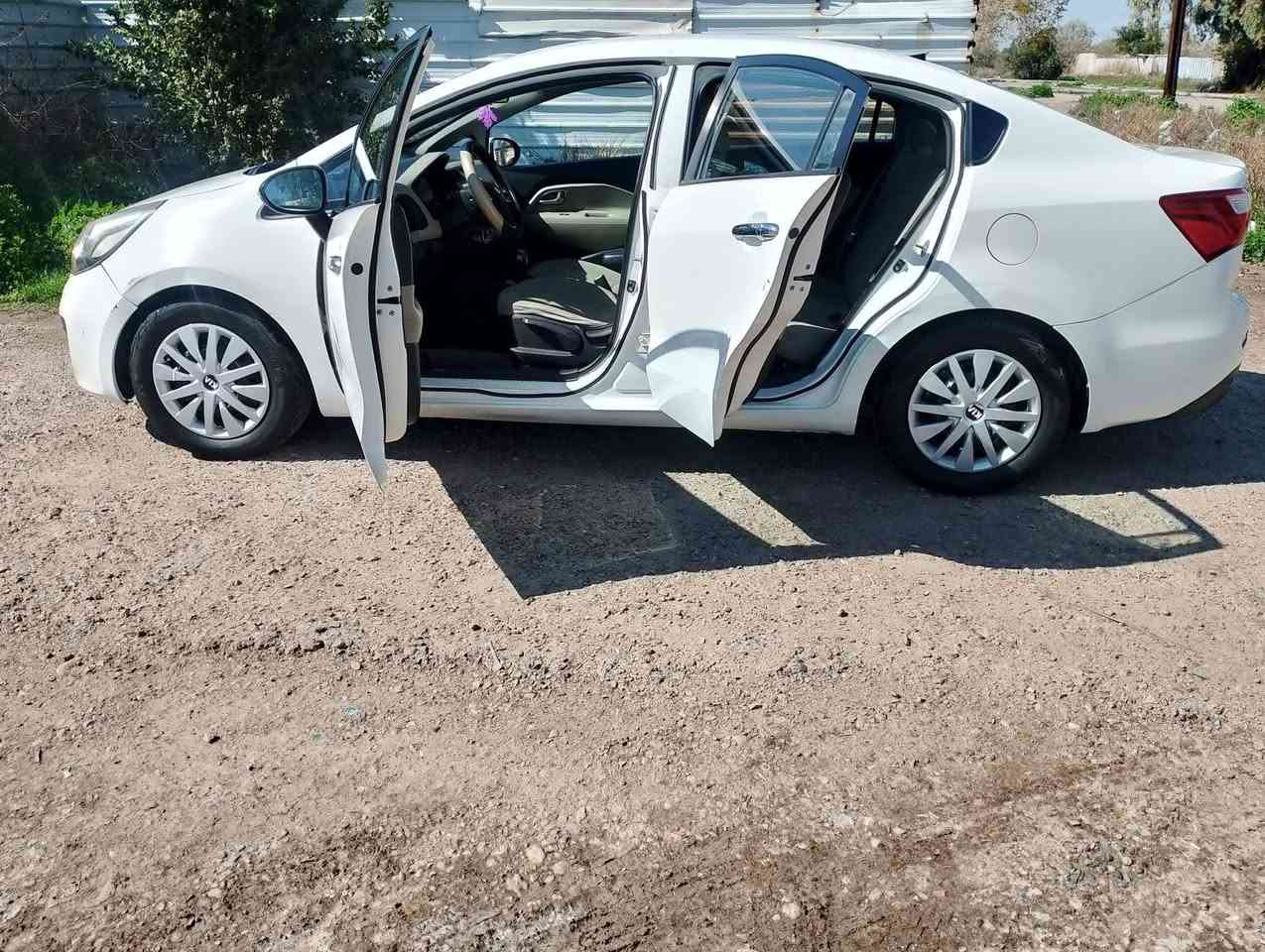 البيع كيه ريو موديل 12 مكينه 600 دوش خليجي  رقم بغداد دولي جديد سعر 95
عنوان سياره بغداد العامريه  رقم الهاتف ***********
