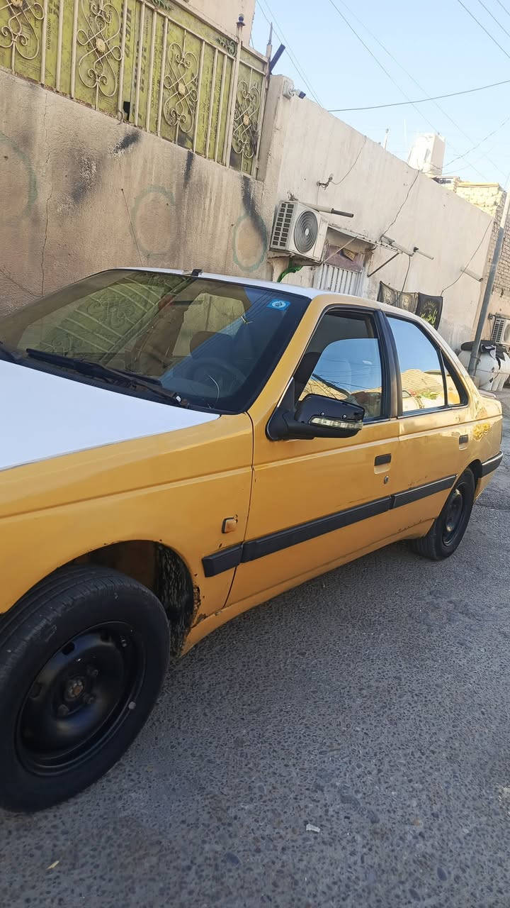 بيجو لميس 405 موديل 2014
سنويه مجدده بسمي لحد 30
كير مكينه شرط الفحص 
تبريد ثلج 
تخم تاير جديد 
باتري جديد 
لا ضربه ولا تبديل 
كشره حلوه زينه خياس قليل كدامك شوف العين 
كهربائي كله شغال 
مكاني العماره مركز مدينه . سعر 30 وبيه مجال 
*********** اتصال 
‏‪***********‬‏ وتساب
