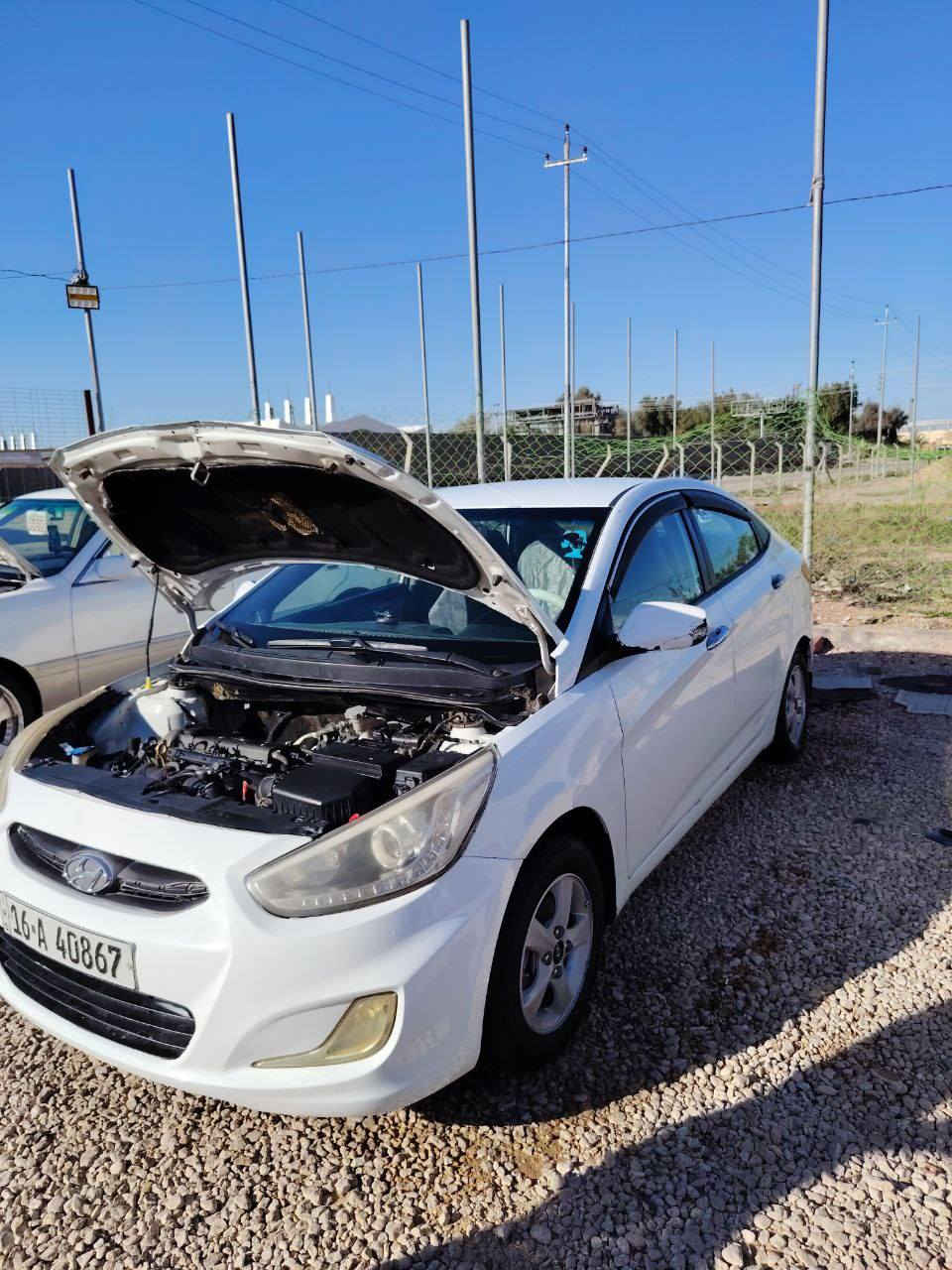 🚗 للبيع أكسنت 
 • الموديل: 2016
 • المكينة: 1600 سي سي
 • 
 • اللون: (ابيض)

مواصفات السياره 

 تحكم ستيرن 

 مري شفط 

 اشاير بل مري 

قفل سنتر لك 

دشبول لونين 

 • رقم قادسيه 
بسمي
 
 • بيه شبر صبخ بل جاملغ الخلف
 • بارد بسيط في الباب الأمامي
 • مكينة كير شرط 
 • حداديه جديده  
وتبريد ثلج 

💰 
العنوان نجف 
📞 للتواصل: (*********** )
