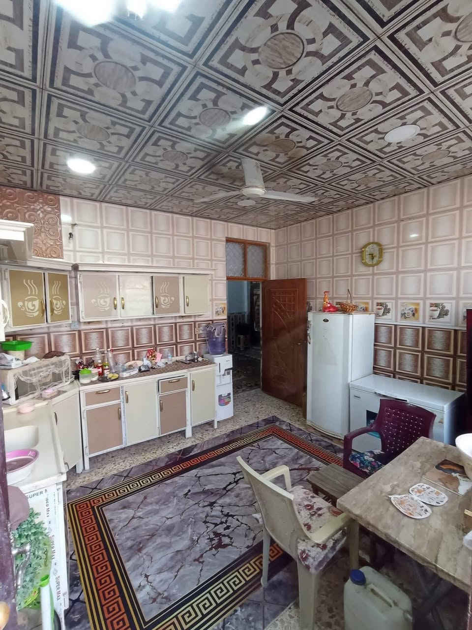 دار للبيع ١٦٠م  زراعي سند ٢٥
ابو خستاوي شارع الغسل ثالث فرع ع اليسره 
يتكون من غرفتين نوم ومطبخ حار وبارد وصاله وهول 
حمام داخلي مشترك مع صحيات خارجيه 
البيت جاهز من كافة الخدمات مجاري وكيبل ضوئي 
سعر ٧٥ وبي مجال

استفسار خاص او اتصل ***********
