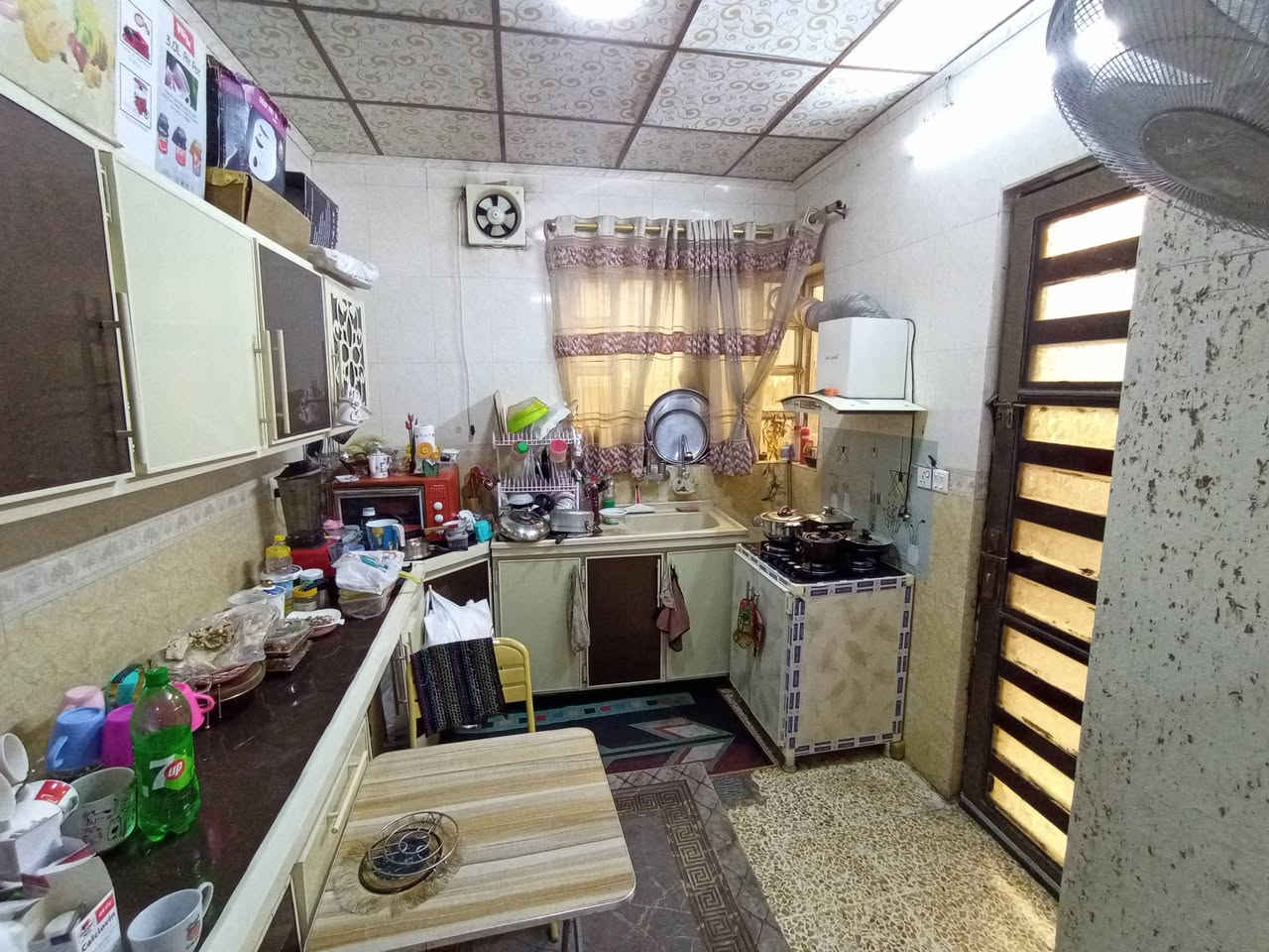 دار نص قطعة للبيع 👍
بناء 2013 طابقين 🏡

الموقع الحدباء الثانية 📍
بناء مرتب و فرع صبة 👍

مساحة 112.5 متر 📏
واجـهة الـدار 6 متر 📏

اتجاه الدار قبلة 🕋
الشارع 10 متر 🛣️

الطابق الاول ☝️ 
غرفة نوم + مطبخ + صـاله
استقبال + صحيات + كراج

الطابق الثاني ✌️ 
غرفـتين نـوم + صحيـات
سـطح ناصي + بـلكونـة +
سطح عالي 

كافة الاسعار تجدونها في قناة التليكرام 👇

https://t.me/makteb_alsanabil

عنـدك عـقار وتـريد تـبيعه ؟؟
للـترويج والاعــلان عن عقارك 
يـمـكنـك مــراسـلة الــصفحـة 
او الاتـصال عــلى الارقـام 👇

***********
*********** 
‭***********

لـدينـا الـمزيـد مـن الــعروض الـمـميـزة 👌
اذا كان لديكم اي استفسار او استشارة 🖐️
يـمكنكم مـراسلة الـصفحة بشكل فوري ✉️

#_مكتب_السنابل_للعقار
#_الموصل
#_حي_الحدباء_الثانية
