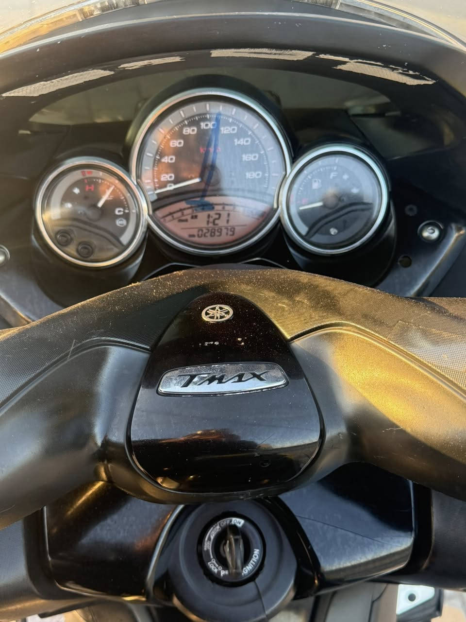 السلام عليكم
تي ماكس 2011 جديدة شوفت عينكم لعابة الله شاهد مابيهة اي نقص ماشية 28 الف بيهة صالنصة رياضي  الباقي من الطول للطول ابلادي سعرهةً 39 ورقة بكاني بغداد خاص ما اجاوب فقط اتصال ***********
