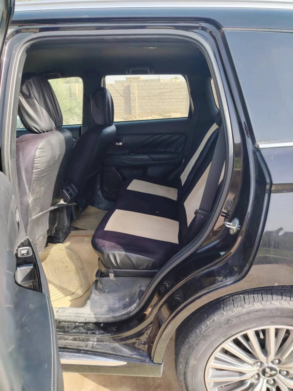 السلام عليكم
للبيع 

𝐌𝐈𝐓𝐒𝐔𝐁𝐈𝐒𝐇I 𝐎𝐔𝐓𝐋𝐀𝐍𝐃𝐄R 2022 🇯🇵

ميتسوبيشي اوتلاندر هايبرد كهرباء بانزين 

 موديل :2022 👌

 كلين بدون ضرر

السعر إتصل على صاحبها لان اني مكلف بنشرها

حجم المحرك : 2.5L ( 4 سلندر )

 مواصفات  فول🎖️

 بصمة ابواب  بصمة تشغيل 

. كاميرا خلفي

هاند بريك بصمة

اوتو ستارات (𝐀𝐔𝐓𝐎 𝐒𝐓𝐀𝐑𝐓)

اوتو ستوب (𝐀𝐔𝐓𝐎  𝐒𝐓𝐎𝐏)

رادار امامي (تحديد مسار)

رادار جانبي  (نقاط عمياء)

رادار خلفي (التحذير من الاصطدام)

حساسات امامي حساسات جانبي 

حساسات خلفي 

إشارات بلمري  مري شفط

نظام (𝐎𝐅𝐅-𝐑𝐎𝐀𝐃) نظام (𝐒𝐇𝐎𝐖)

نظام (𝐀𝐔𝐓𝐎)  نظام (𝐄𝐂𝐎)

نظام (𝐍𝐎𝐑𝐌𝐀𝐋) نظام (𝐒𝐏𝐎𝐑𝐓)

كشنات شامو وقماش

كشن السايق كهربائي

تحكم استيرن 

تبريد مركزي قطعتين

صندوق شفط

سعر 190 وبيها مجال 

مكان السيارة ناحية الزاب 

للاستفسار الاتصال على الرقم التالي 

‭  ***********‬
