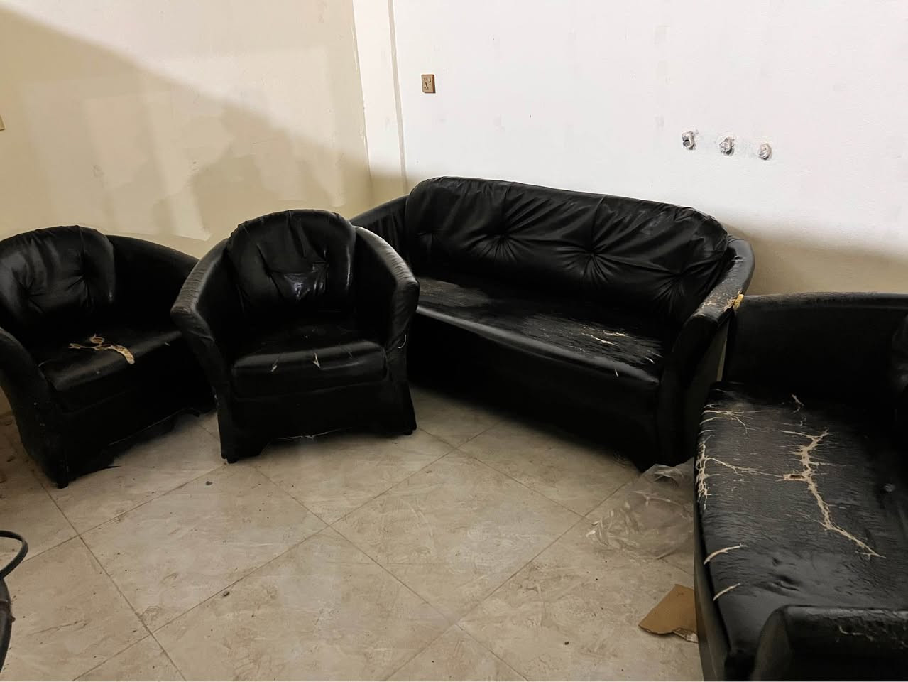 ‎جهاز جري كهربائي ماطور محروك.
تخم جلد‎ كربلاء, العراق


**إذا كنت صاحب هذا الإعلان وتريد حذفه لأي سبب، رجاءا أرسل رسالة إلى الدعم الفني**