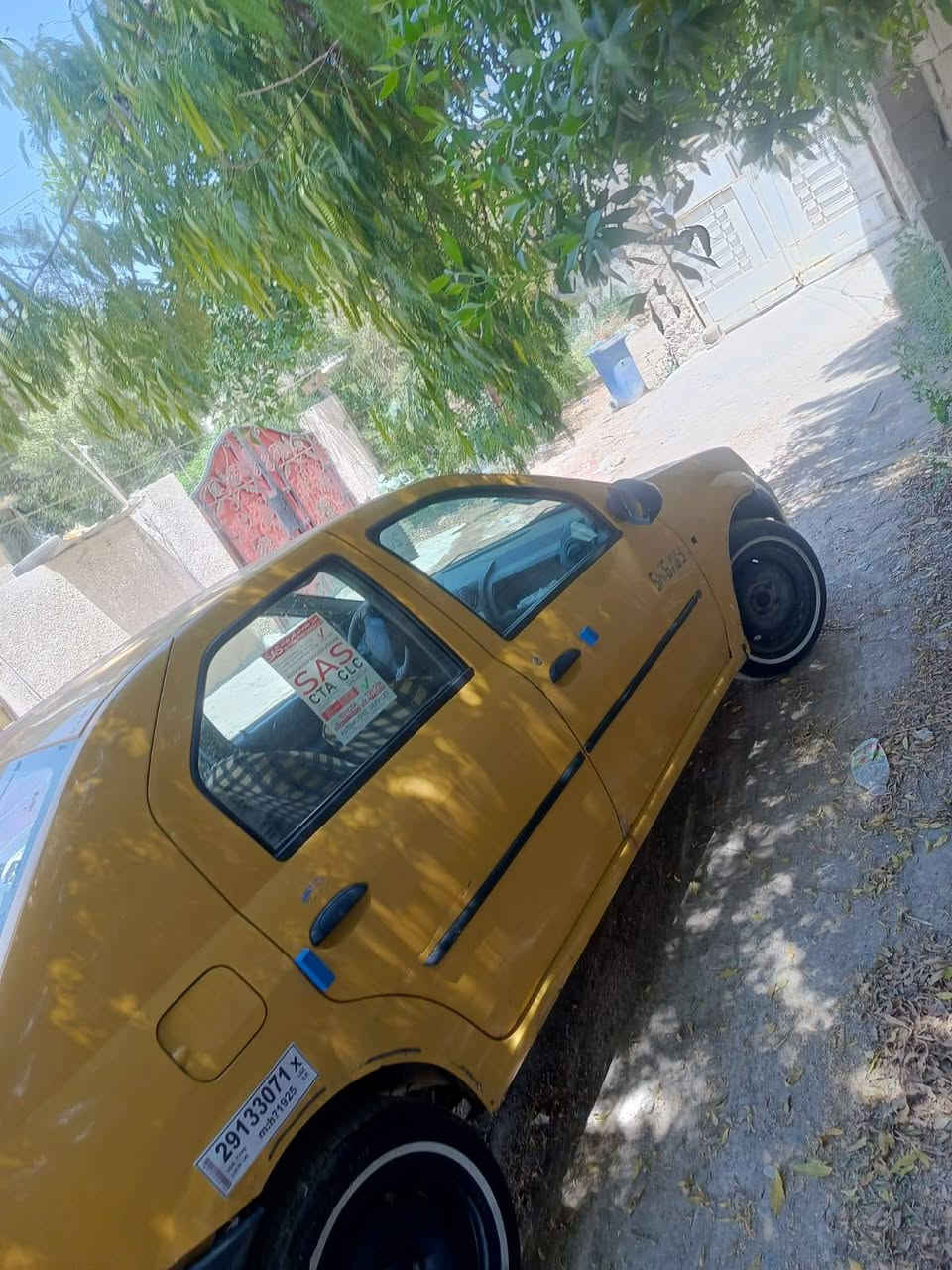 وينهم الجناية عارضلك ارخص  رينو لوكان الفحل المرغوب رقم بغداد الماني كير ومحرك فرنسي تخم تاير خط ابيض جديد جواها منضومة تبريد كاملة وشغال نقصها بس غاز صدر وحدادية جاهزة مال شغل وخطوط مال مدارس وموضفين وسعرها بس ب(( 14 ورقة )) وبيها مجال للناس الي تجيني من مكان بعيد سيارة جاهزة كبل للشارع وقوية وعضمتها حلوة وكاعدة بالشارع مدوشمة ومجمبزة جديد سيارة ترايك بيها محافظات وعائلية وتفيدك زيارات مناسبات عدك دوام بعيد بيها سنوية تفاصيل يعني واجة من المرور تمشي بيها محد يحاسبك وسويلك بيها مكاتبة اتكفلك بيها سرقة وعشائر وقانون وطلب سيارة أصولية ومدكوكة بالمرور بس راعيها مغير عنوانة فقط وتاخذها من بيتي اي مشكلة بيها تحركها وطيك فلوسك وشوكت ماتبيعها تجيب فلوسها ومكاني بغداد الزعفرانية وهذا رقمي وموجود واتساب همينة إذا ماعدك رصيد وتدلل ***********
