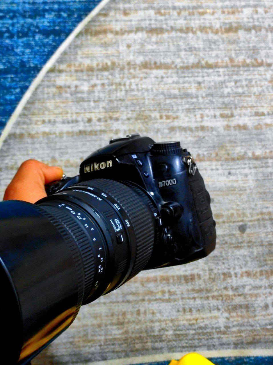 كامره للبيع
نيكون D7000

نضيفه 
ملحقاتها 
عدسه 70ـ300 زوم رياضي  
شاحنه الأصلية 
بطاريه 
رام 
حافظه جلاتينيه اصفر
السعر 350 فقط

مكاني ميسان يوجد توصيل لجميع المحافظات العراق 
رقم الهاتف: *********** اتصال + واتساب
