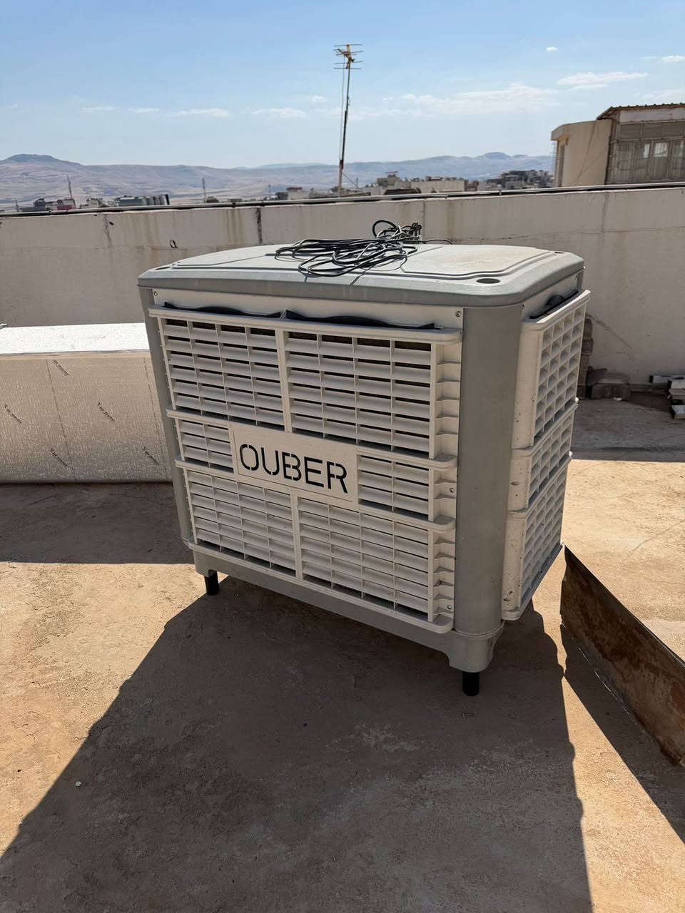 دوو موبەریدەی ئوبەر OUBER ئەسڵی شەریکە
بۆ فرۆشتن قیاسی 30000 لەگەڵ دانەیەکی 18000.تەنها دوو هاوین کاریان کردوە زۆر خاوێن ماونەتەوە زەمانی شەرکەی ماوە کارەبای و پلاستیکی بە شەرت .
نرخی هەردووکیان 475دۆلار مەعمەلە.
ژ.م***********
