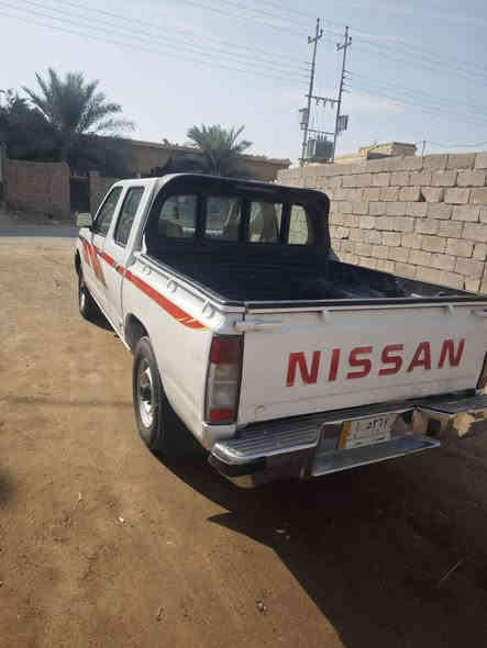 سلام عليكم 
بيك اب نيسان شبوط مديل 2004
 سياره كفاله من اصوليات وشاصي
سياره بسمي رقم دولي جديد باقي بس ستلام لوحات
تخم تاير حداديه تبريد شغال 
سياره فقط مكينه بيهه تبخير  
سعر 82 وببهه مجال قليل 
رقم ***********
