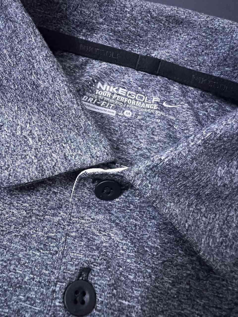 Nike dry
القياس M
غير مستخدمه


**إذا كنت صاحب هذا الإعلان وتريد حذفه لأي سبب، رجاءا أرسل رسالة إلى الدعم الفني**