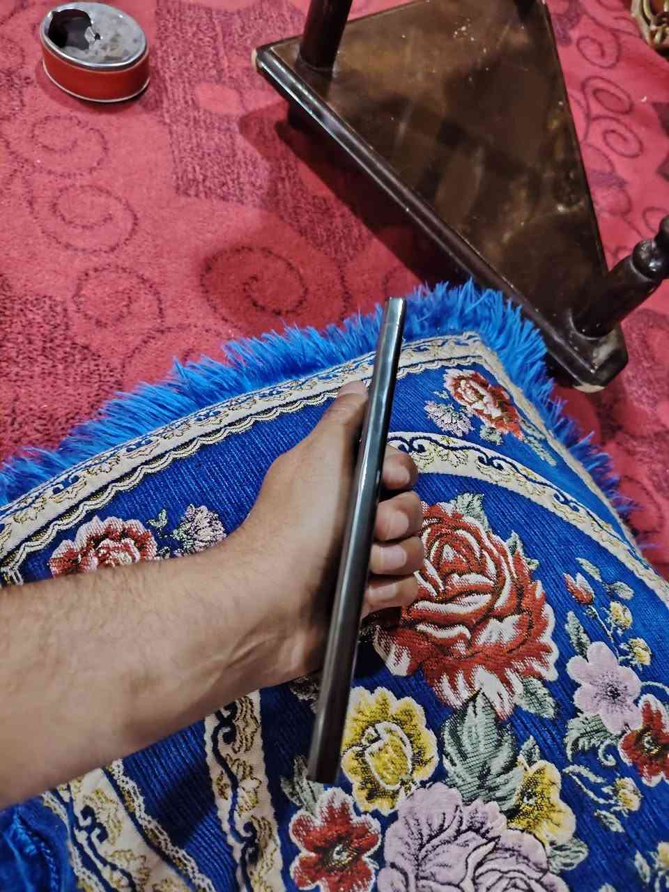 سلام عليكم جهاز انترا 23اس شرق اوسط دبل شريحه جهاز مكفول من تصليح جهاز جديد ذاكره 256 سعره ٦٢٥شراي يننتصل***********
