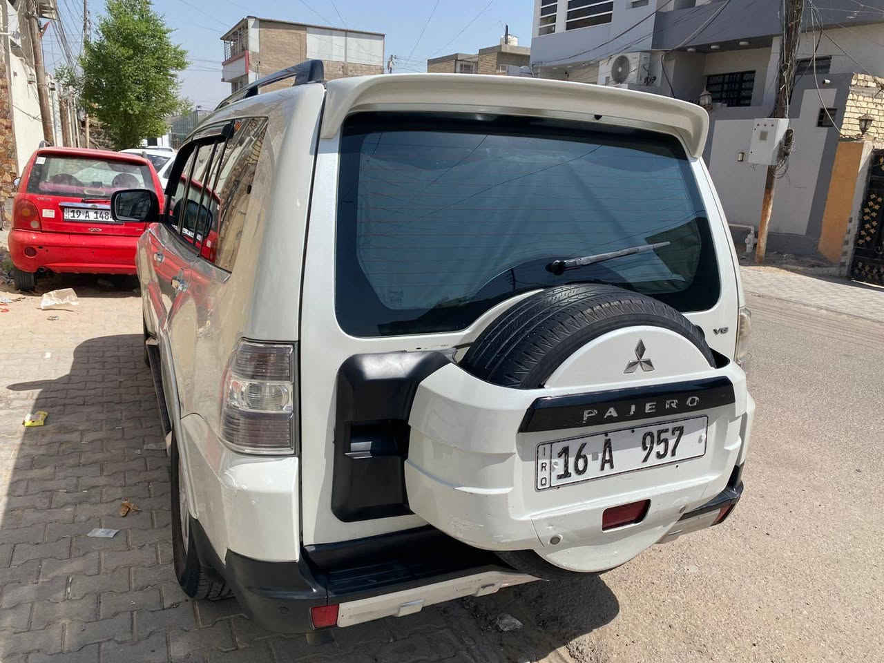 سلام عليكم باجيرو 2008 خليجي فول عده دمام رقم واسط مميز 957 A ماشيه 500 مكينه 3000 
 بيه شبرين بل جاملغ الامامي مال سكن والباب مال سكن شبرين والباب الوره مال سكن شبرين صبغ رايد مراوس رقم للتواصل *********** او خاص
