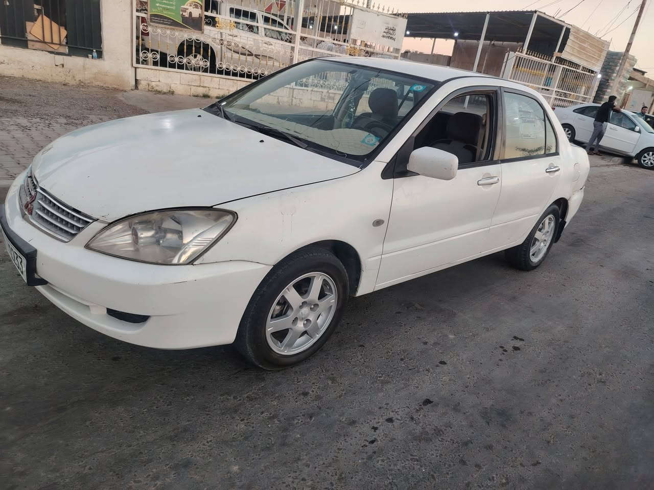 لانسر للبيع موديل 2007خليجي بسمي السياره رقم صلاح الدين دولي كير محرك تخم تايرات دبل لوي دوشمه جديده بيها ثلث قطع صبغ بدون دواخل العنوان صلاح الدين الضلوعيه السعر (((58)))وبيها مجال قليل رقم الهاتف ***********
