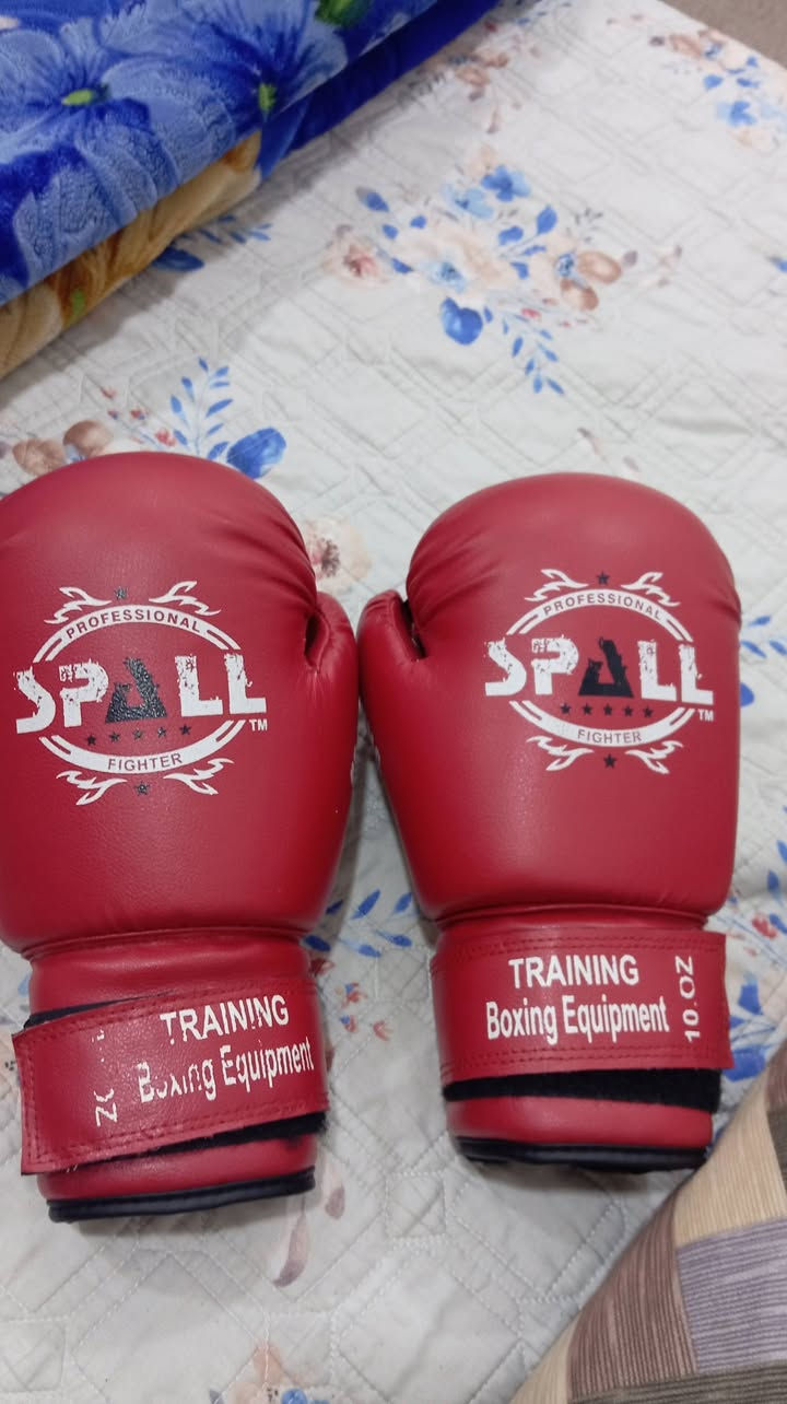 كيس ملاكمة الاصلي ماركة فينوب مع قفازات ودريس كامل يلبس لحد عمر ٢٠سنه أخذته ١٢٥  ب٧٥ الوزن ثقيل


**إذا كنت صاحب هذا الإعلان وتريد حذفه لأي سبب، رجاءا أرسل رسالة إلى الدعم الفني**