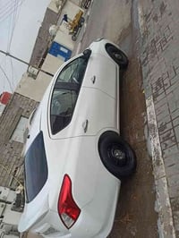 نيسان سني مصري للبيع كفاله عامه ماشيه 77 الف السعر 118 لتواصل على الرق...