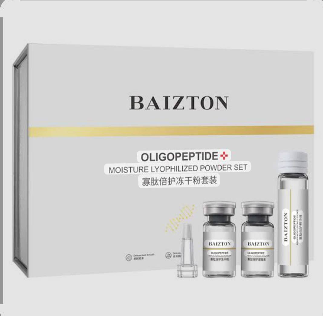 بكج للعناية الفاخرة للبشرة بديل الحقن من ماركة BAlZTON الكورية للعناية بالبشره  يستخدم لتفتيح البشرة واصلاح البشرة المتضررة وتقليل المسام
ويعزز تجديد الخلايا ويقلل ظهور الخطوط الدقيقة والتجاعيد وشد البشره
فعال في تلاشي بقع الوجه واثار حب الشباب والندبات ومنع تغير لون الجلد بعد استخدام الليزر 
يحتوي على 

• اوليجوببتيد 1 (1-Ollgopeptide) لترميم وتجديد الخلايا .
• نياسيناميد (Nicotinamlde) للتفتيح وتحسين حاجز البشره .
حمض الهيالورنيك والكلولاجين لترطيب مكثف ومرونة البشرة.


**إذا كنت صاحب هذا الإعلان وتريد حذفه لأي سبب، رجاءا أرسل رسالة إلى الدعم الفني**