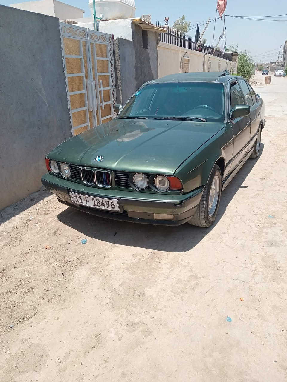 السلام عليكم بيع مستعجل بيئم موديل 92 كير ومحرك خير من الله محرك مفتوح كير عادي تخم تاير جدد داخل حلو دوشمه جديده رقم بغداد نكليزي تحويل مباشر سياره حلوه وخير من الله وين يعجبك طلع بيه سعر 37 وبيه مجال مكاني بابل رقم الهاتف ***********
