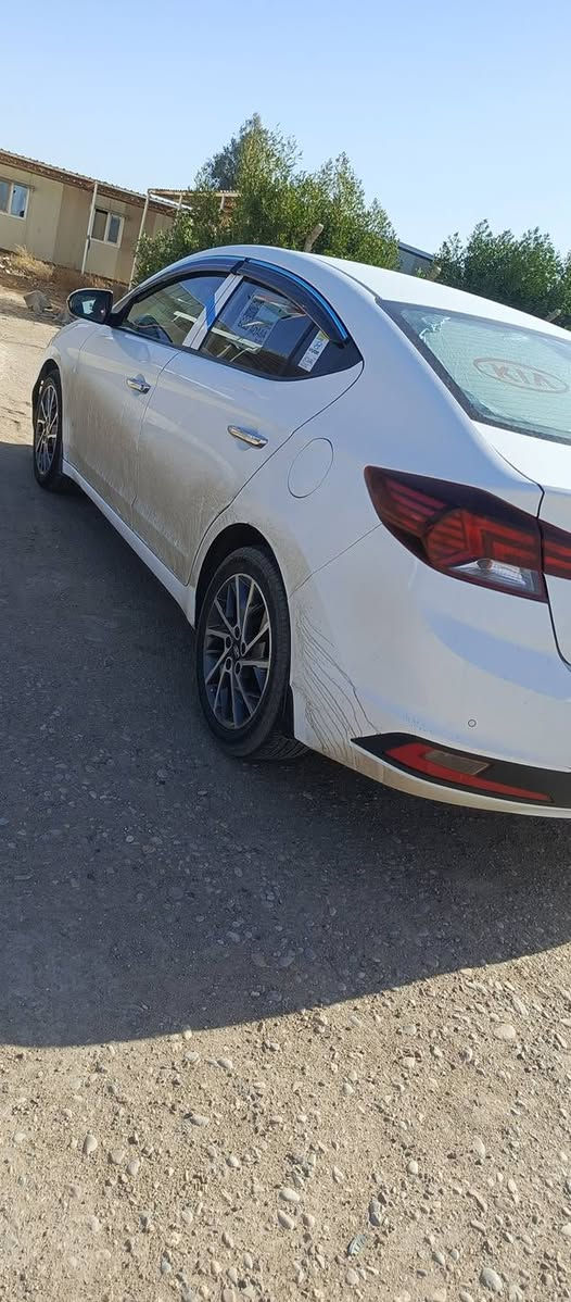 النترا خليجي موديل 2020 
محرك 2000
مكفوله فقط بارد بلبنيد 
السعر 155 وبيه مجال قليل
***********
