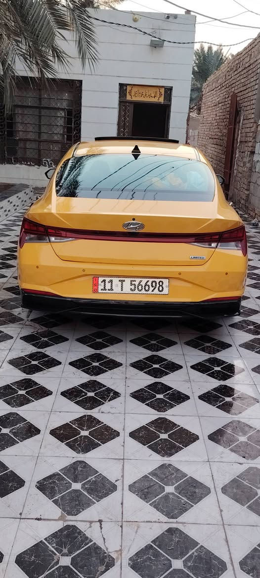 السلام عليكم موديل ٢٢ فول لاخير ليبل واحد اسعر  ١٦٨  هذا رقمي ***********
