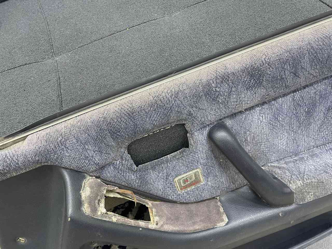 السلام عليكم تخم بطاين ارنب اوسيدان اوهارتوب لون نبلي نظيفات كلش بدون تصليح السعر 250وبيهن مجال مكان بغداد م الصدر رقم الهاتف***********
