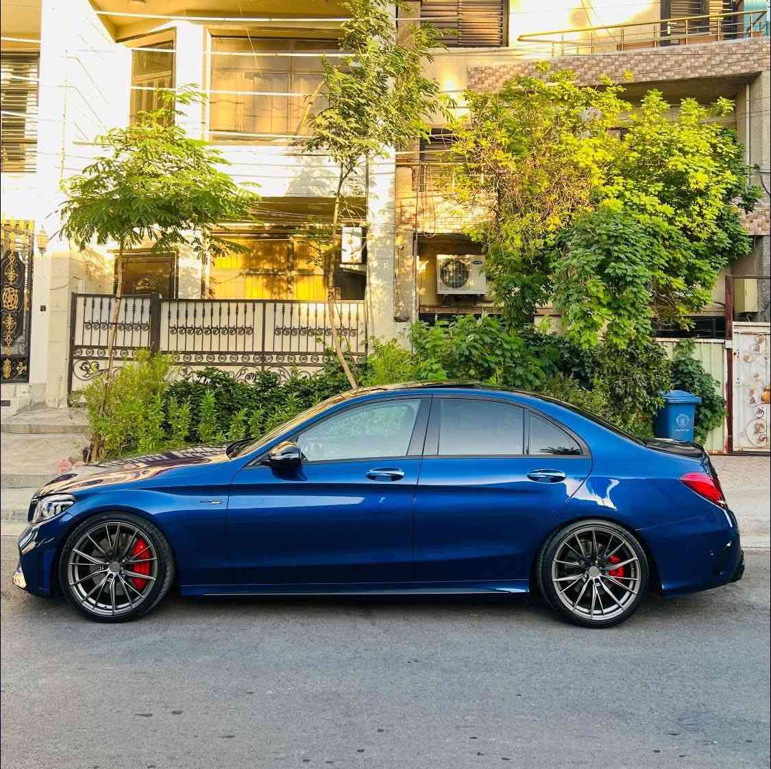 السلام عليكم
مارسدس C43 AMG 2021
فول اعلى مواصفات 1/1 وبيهه هواي غراض
مراوس مع بي ام 530 - 540 - 340 الي عاجبه يدزلي💙


**إذا كنت صاحب هذا الإعلان وتريد حذفه لأي سبب، رجاءا أرسل رسالة إلى الدعم الفني**