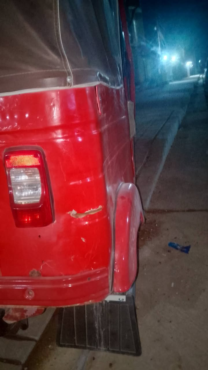 للبيع موديل 18 اوراق اوراق بيهة مكينه مال 20 تايرات انضاف
التكتك مكفوله من التنقيص والتبخير والكسن والكير اطيك بيها تراي يخبل كهربايات شغاله مكاني بغداد ارشاد ***********
