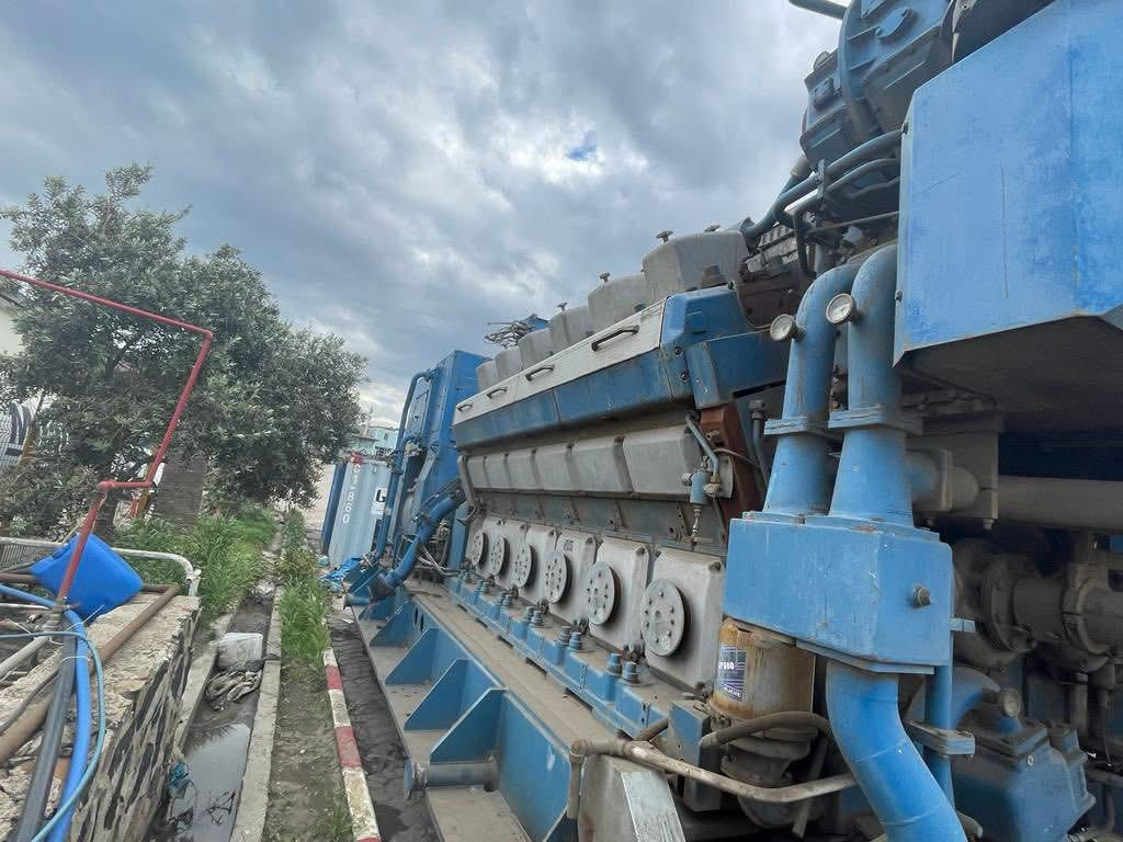 ‏سلام عليكم وارسل له تسعة ميجا ￼تعمل على النفط الأسود

‏بحالة جيدة الاستفسار على هذا الرقم أبو عبدالله الزبيدي
‏
***********
