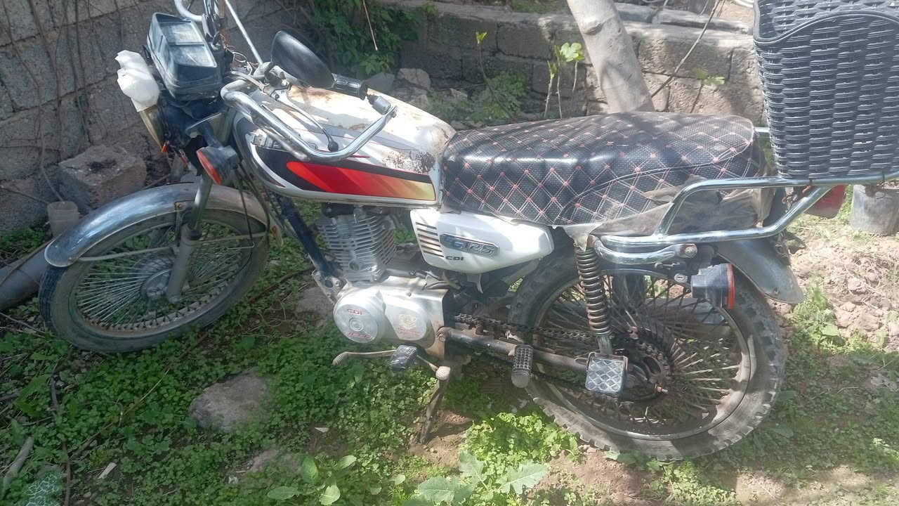 المطار للبيع 2020 السعر 350 وبي مجال
***********
