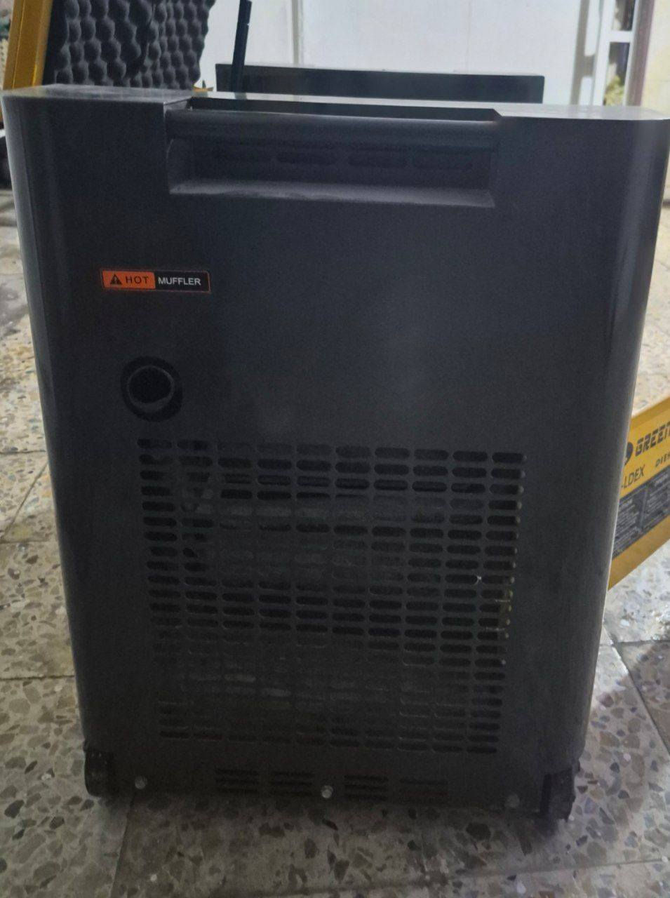 مولد كاز كاتم اخت الجديده  شغاله تقريب ٥٠ ساعه متروكه من الصيف باتري هابط حاليا سعر ٧٧٥ الف مكان بغداد ***********
