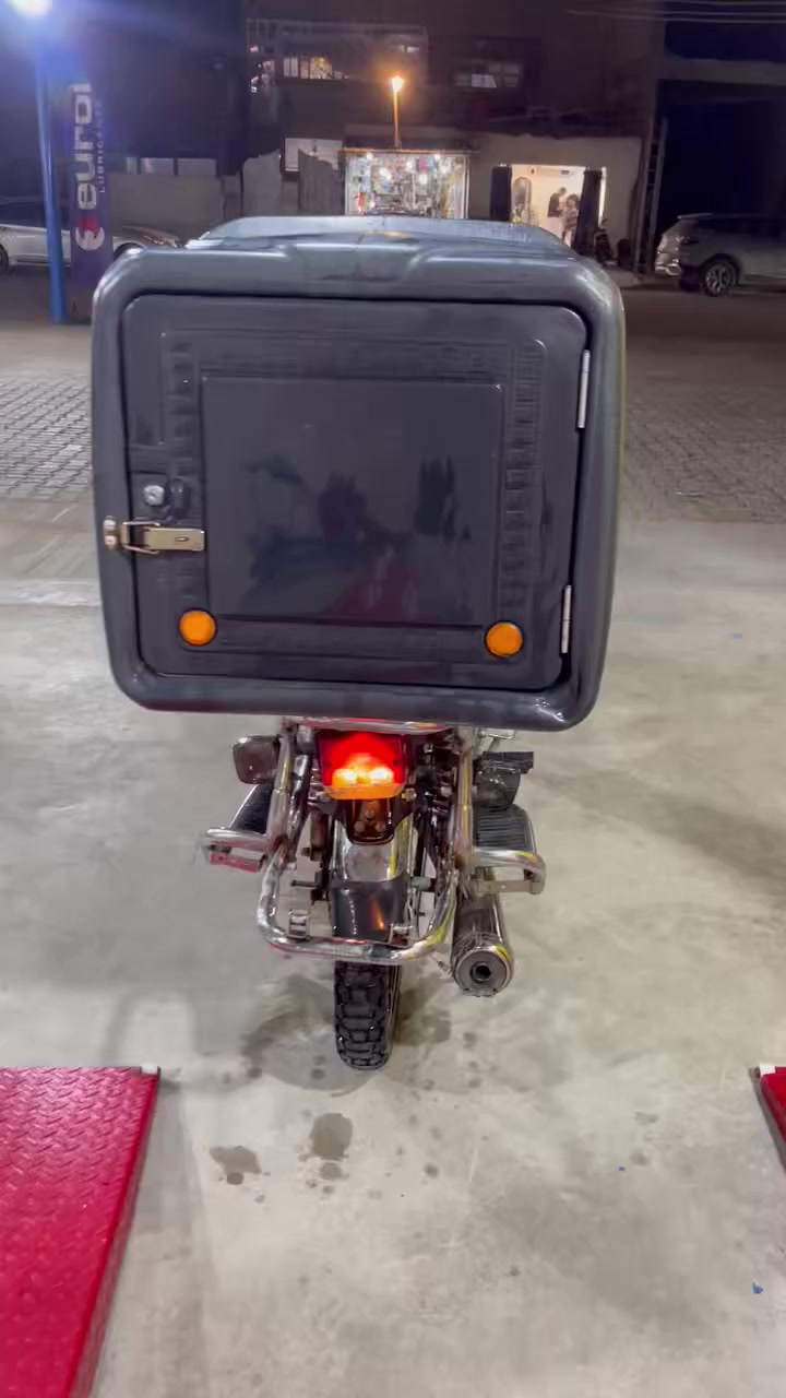 إيراني 5كير موديل 22 اصولي أوراق تجفيت جديد 
تاير خلفي جديد زنجيل جديد كهربائيات كلها شغالة 
نكرة سلف جاهزة مابيها نقص السعر ٤٥٠  بيها مجال بسيط
مكاني زيونه ***********
