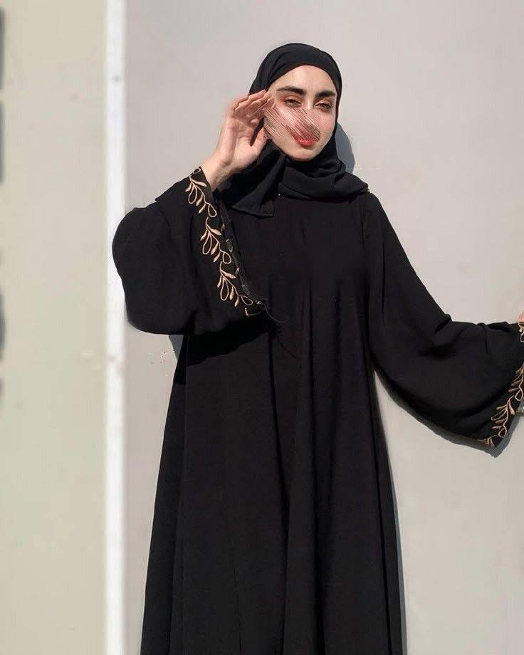 جبب نسائية بأفضل الخامات ✨
تألقي بإطلالة راقية مع جبب مخيطة بأعلى جودة وإتقان، باستخدام أقمشة باردة، ناعمة، ومريحة تناسب أجواء الصيف وتمنحكِ إحساسًا بالراحة طوال اليوم.
🌿 قماش بارد وخفيف 🧵 خياطة احترافية وتشطيب فاخر 👗 تصاميم أنيقة تناسب جميع الأذواق 💖 جودة تلاحظينها من أول لبسة
اطلبي الآن وتميزي بالأناقة والراحة في آنٍ واحد. 🌸


**إذا كنت صاحب هذا الإعلان وتريد حذفه لأي سبب، رجاءا أرسل رسالة إلى الدعم الفني**