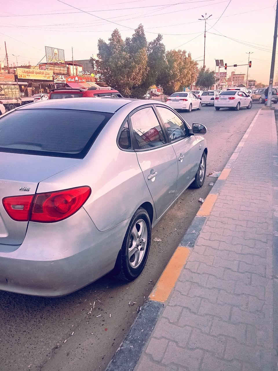 النترا للبيع 2009 مكفوله من الصبغ وضربه بسم كردي وكاله بسمنه جاهزة مكان نجف 95 وبيه مجال ***********
