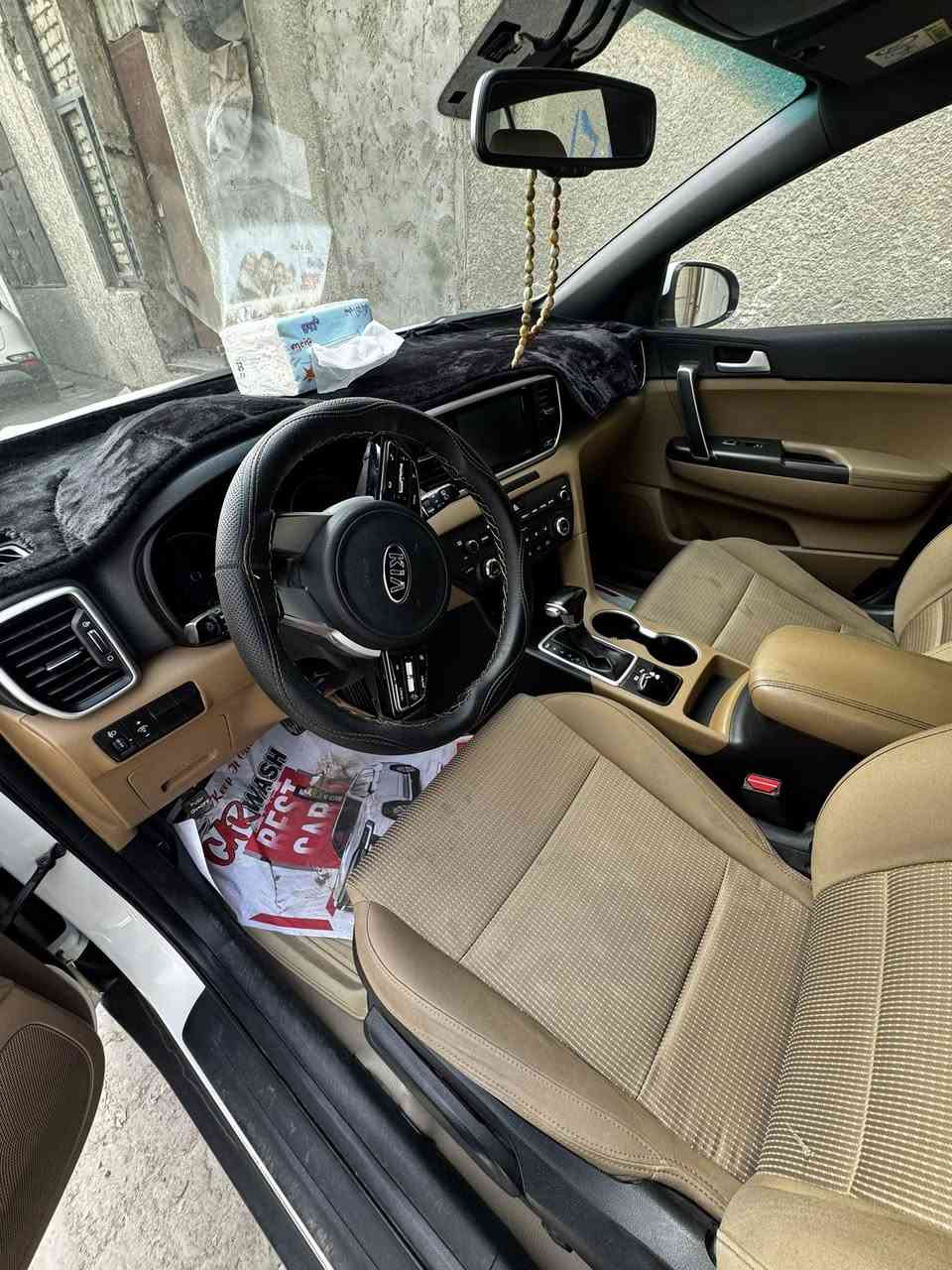 سلام عليكم سبورتج 2020 خليجي رقم اربيل ماشي 80 الف سياره بيهه بارد قليل بلباب الخلفي عكس السايق حق شبر السياره نص فول مري شفط بصمة تبريد قطعتين حساس خلفي امامي فول تحكم استيرن تخم تاير العنوان بغداد السعر 190 ‭0780 229 2222‬
