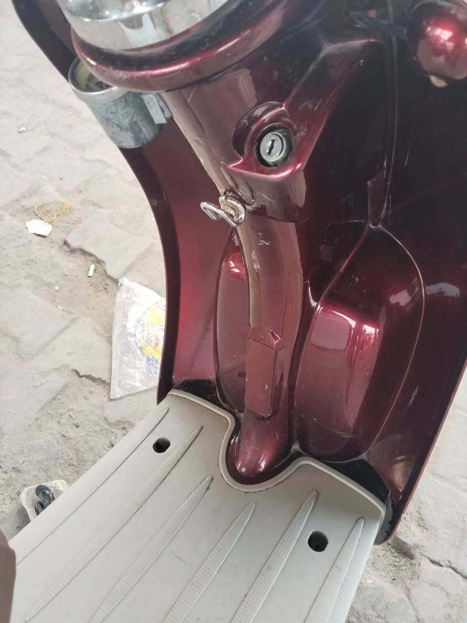 السلام عليكم دراجة مصريه حلوه ونظيفه كلشي شغال سلف هندر كهربائيات مكينة ناعمه تخبل سرعة ونهضه سعره بلاش 225 ناصريه المركز ***********
