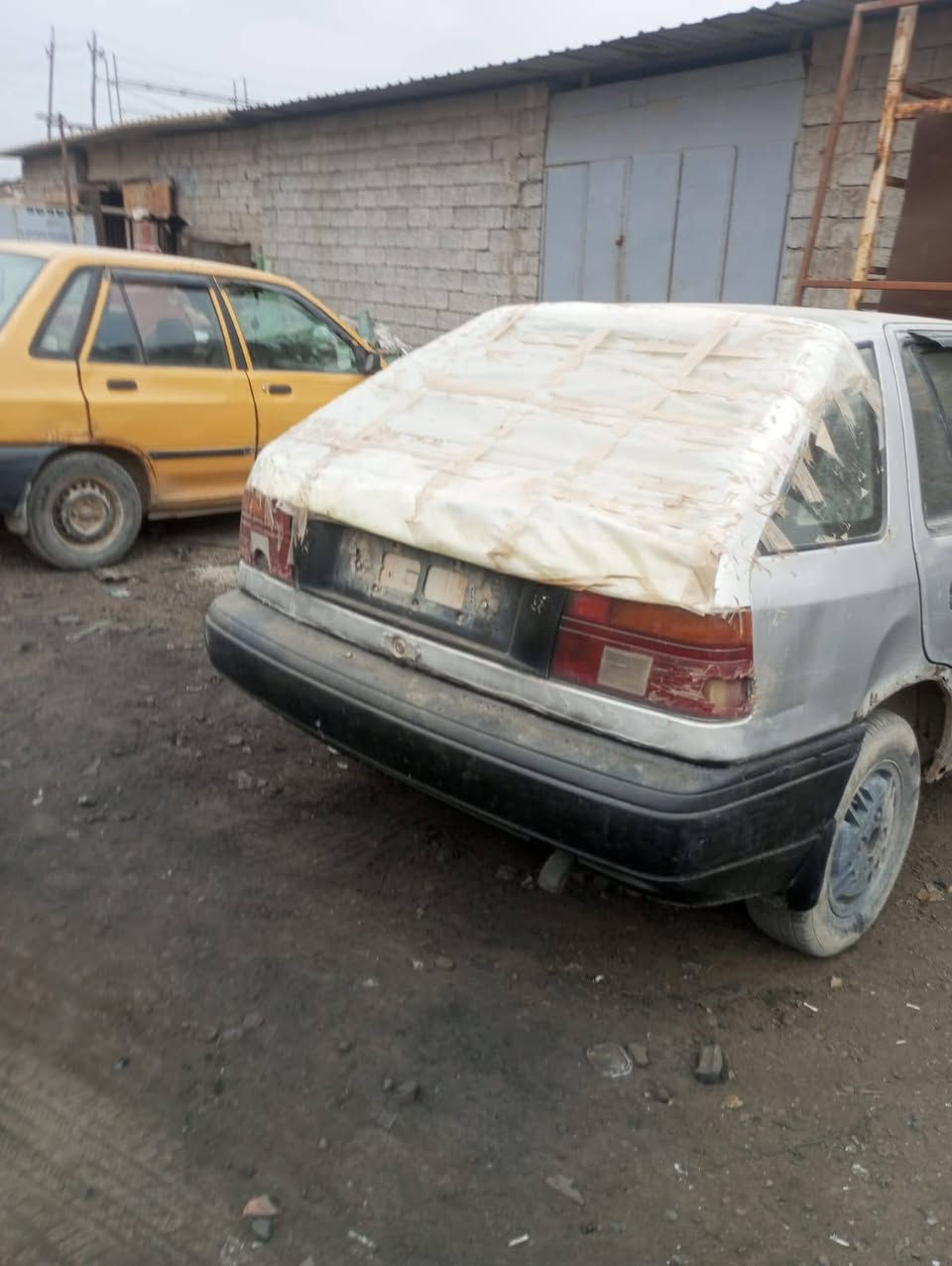 السلام عليكم 
تفصيخ هوندي اكسله ... شتحتاج للبيع 
مكاني بغداد جسر ديالى الجديد بالحي الصناعي 
***********
***********
