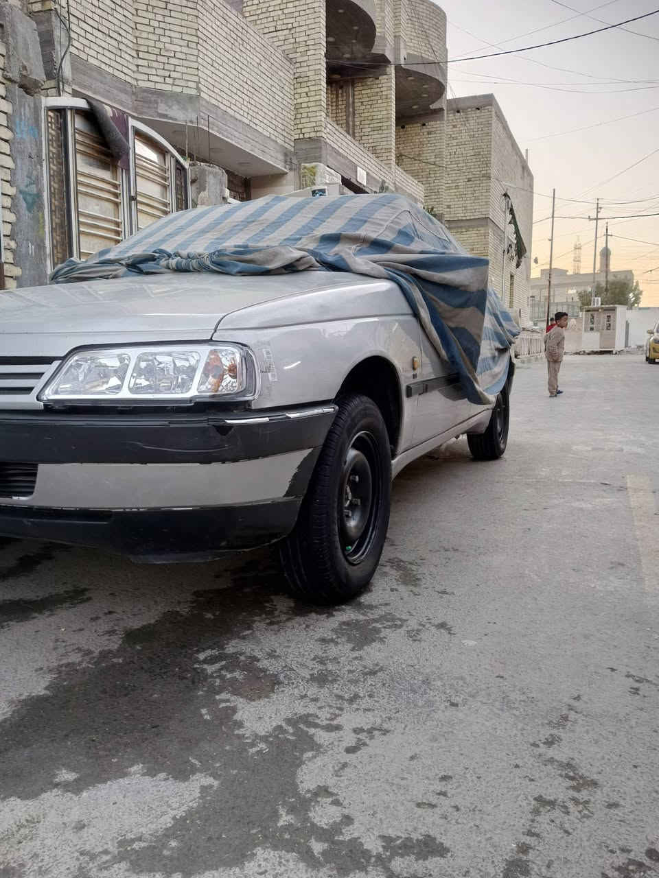 سلام عليكم بيجو جي ال اكس سياره مكينه وكير وحداديه مكفولات تبريد تدفئه وسياره خير من الله مكاني بغداد ***********
