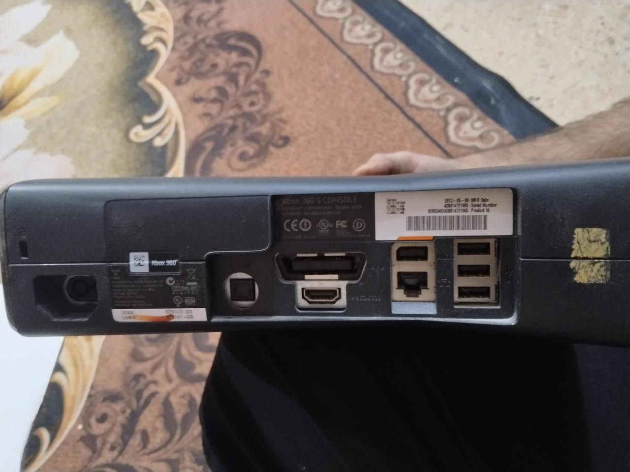 سلام عليك عدي Xbox 360 باب اول بعده جديد حته لزكاته بعدها مثل ما موضح بصور ويا 3 يدات ويا ٧٤ قرص كلها شغال عنوان بغداد تجي تفحص وتأخذ ما عدي توصيل
تواصل واتساب ***********
