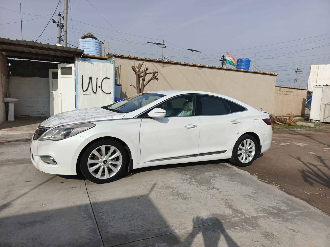 هوندای ئەزیزا 2013فول مواسفات خلیجی بەس بی پانو ڕامایە . سیارەکە لەسەر ساغی پارجە رەشە بی لیدان و بی زەربەو بێ ژووری پیشو. پشتی کەپسە سیارەکە لە سەر دەقی خوی مایتەوە. گیرو مەکینە تەبرید و تەقەو رەقە کارەبایی هه موو گیانی بەشەرتە 6وەرەقە ش   غرامەی لەسەرە. تیبنی سیارەکە جائیزە و خاوین مایتەوە سعر 98مجالێکی برایانەژ.م۰۷٥۰۸۳۷٤٦٤۸فایبر وتس ئاب
ــــــــــــــــــــــــــــــــــــــــــــــــــــــــــــــــــــــــــــــــــــــ
هوندای ازیرا 2013
محرک 6سلندر سیارە جدید
مواسفات فول بدون فتحە
سیارە جائیزە من کل شي
سیارە مکفولە من ضربه
مكفول من عیب كل شي
سیاره رشبوش بدون ای شي داخلي
یعنی سقف و تكمات مابی سبغ جاملغ مابی سبغ
مابی دواخل  سعر98شویە مجال
6ورق غرامە نزل من سعر
***********فایبر وتس ئاب اكر, نينوى
