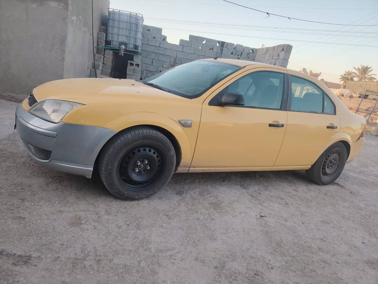 السلام عليكم للبيع فورد 2006جاهزه نواقص بصيطه رقم كربلاء تحويل مباشر مصفره هيئة وغرامات السعر 45وبيه مجال 
مكاني بغداد ***********
