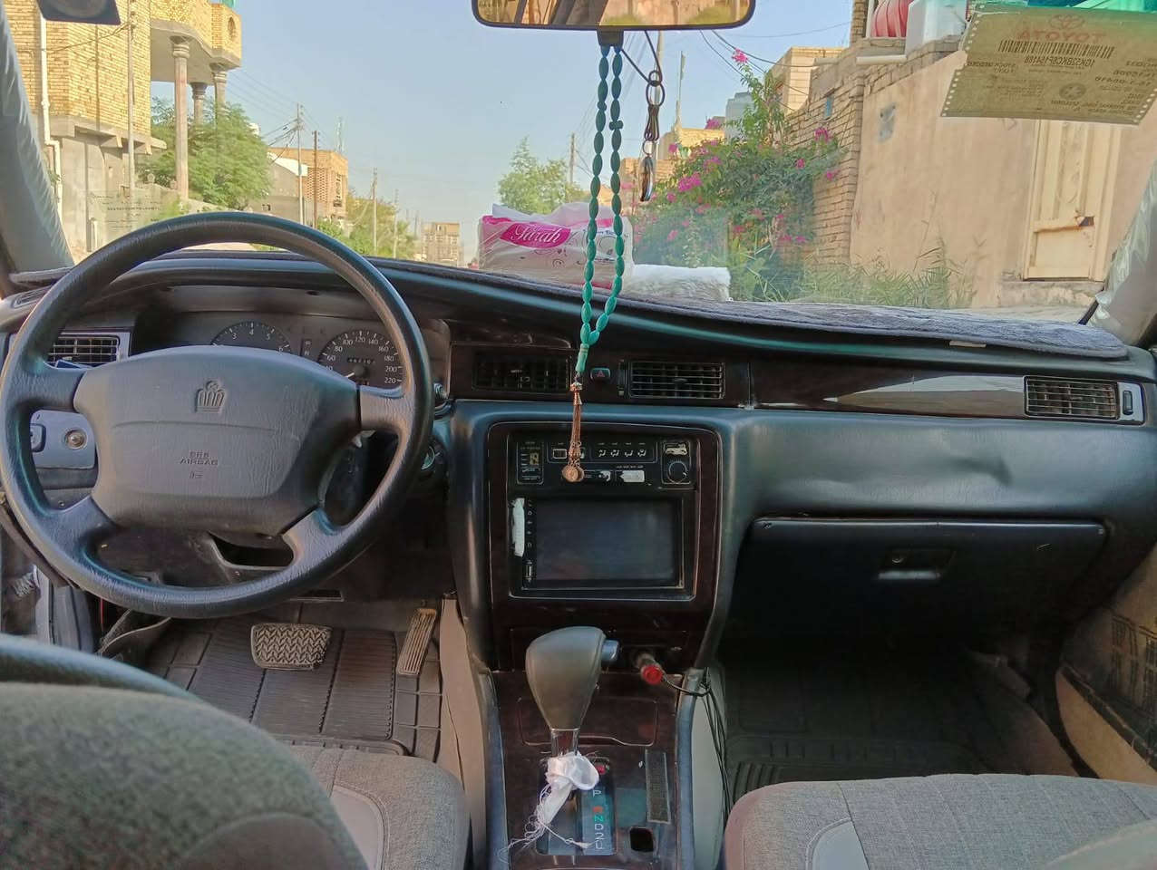 السلام عليكم راس الثور سياره موديل 98 تخم تاير جديد حداديه جديده سنويه 2031  رقم بغداد مشروع وطني دواخل حلوه نضيفه تبريد يشتغل كهربائيات كله شغاله السياره بأسمي بس مدعومه بجم مصلحه تصليح النجف واتعهد على العيب الشرعي‏ مكلف بنشر هاذه رقم صاحبه‪  ***********‬‏
