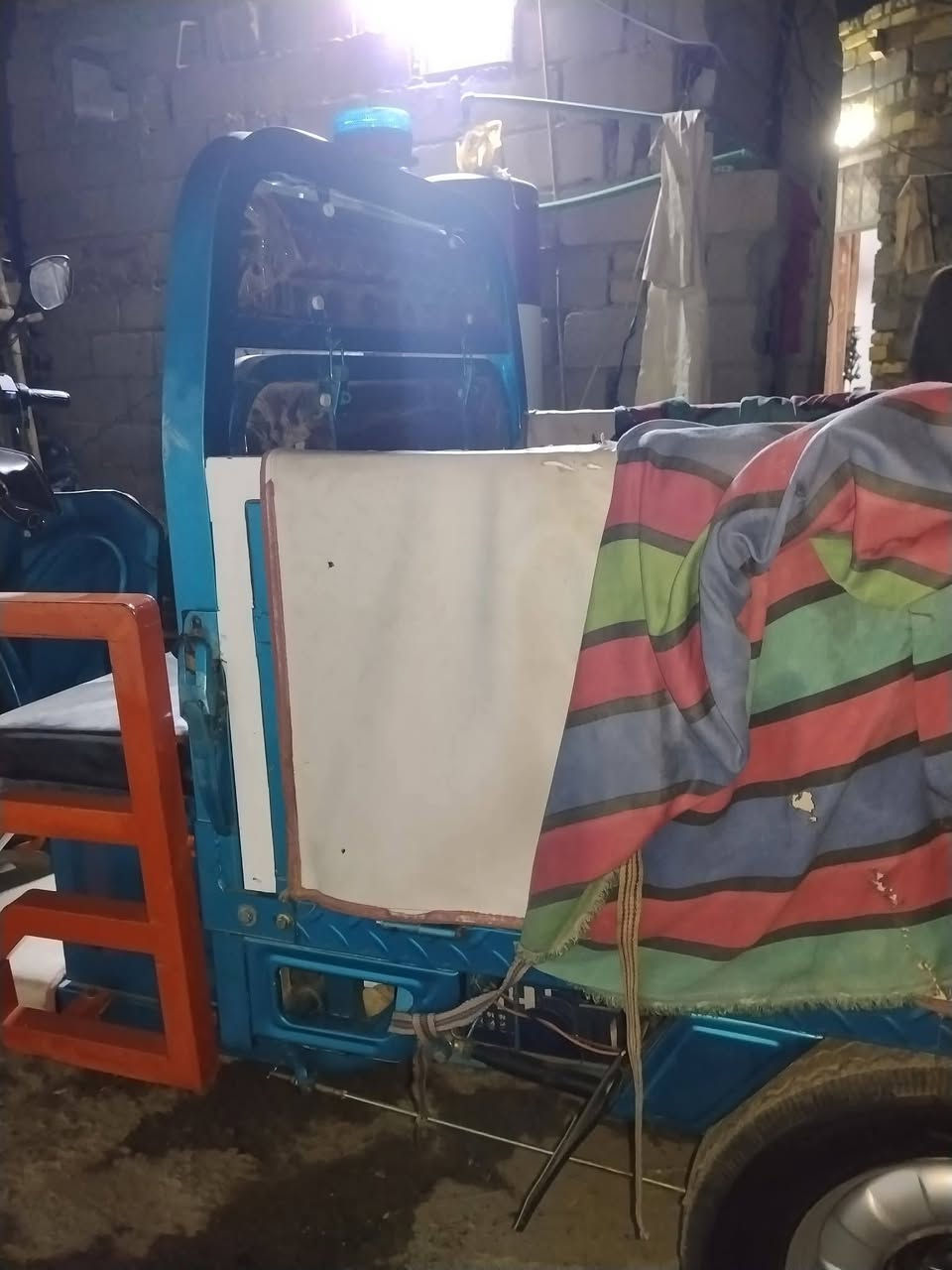 السلام عليكم ورحمه الله وبركاته ستوته شحن للبيع ستوته باتريات جديده زوج تاير كهربائات كله شغاله ستوته حلوه كلش للاستفسار الاتصال على الرقم *********** أو مراسلتي على الخاص هذا رقم بي واتساب
