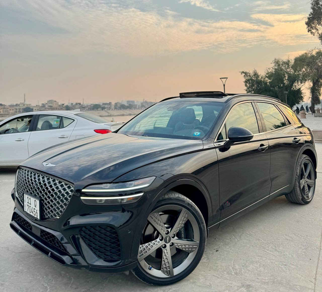 للبيع •: جينيسس GV70 2024 سبورت بريستيج ✅

سعرها ادخل ع رابط https://t.me/carssofiraq/16127

• المحرك: 3.5 توين توربو – 6 سلندر ماشيه 32 الف كيلو موديل 2024
• الدفع: AWD
• اللون: أسود
• الحالة: ممتازة
✨ المواصفات:
– فل مواصفات (سبورت بريستيج)
– شاشة كبيرة وعدادات ديجيتال
– جلد مع تبريد وتدفئة
– أنظمة أمان ومساعدة سائق
كشنات تدفئة وتبريد ومساج
– فتحة سقف بانوراما
– نظام صوت ممتاز
– بصمة وتشغيل زر
تحرك بالريمونت
بردات خلفية 
داتا شو وبعد بيهه هواي موصفات فول للاخير اعلى فئة بالبرستيج
🔧 ملاحظة
السيارة حادثهه  بجهة أبواب السائق فقط،  وبارد جاملغ خلفي وتم تصليحها تصليح كامل ونظيف،  وبيهه قطعتين كلير من امريكا جاملغ وباب وما بيها أي تأثير لا على الشاصي ولا على الميكانيك.
📄 السيارة جاهزة بدون اي نقص 
*********** رقم تلفون 
مكانهاا بغداد
.
.

🚗اعرض سيارتك ع اقوى قناة تلكرام للبيع و شراء سيارات ادخل ع رابط 👈 https://t.me/carssofiraq
