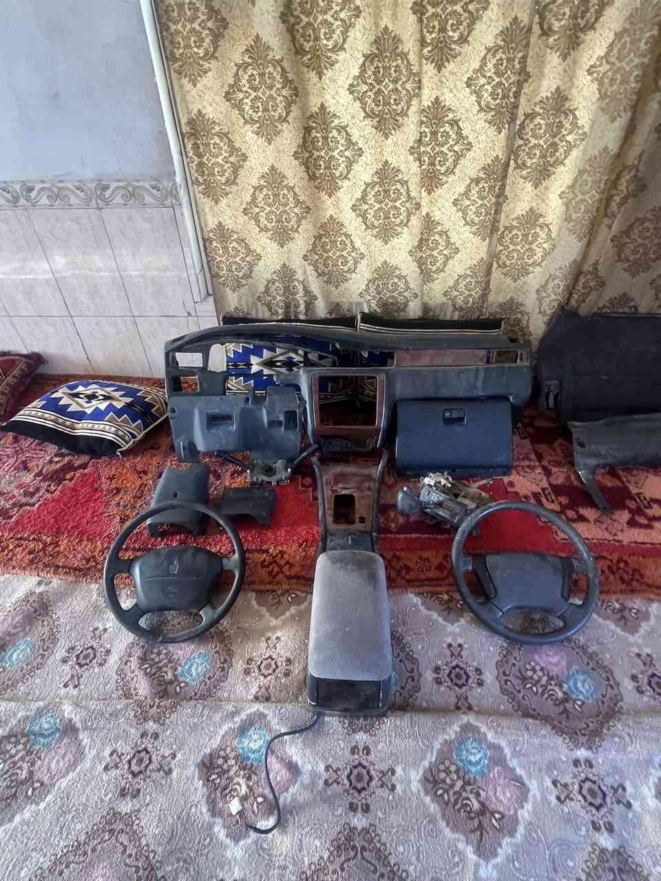 سلام عليكم غراض راس اثور كدام عينك دشبو ل كامل باقي تفاصيل خادمكم***********
