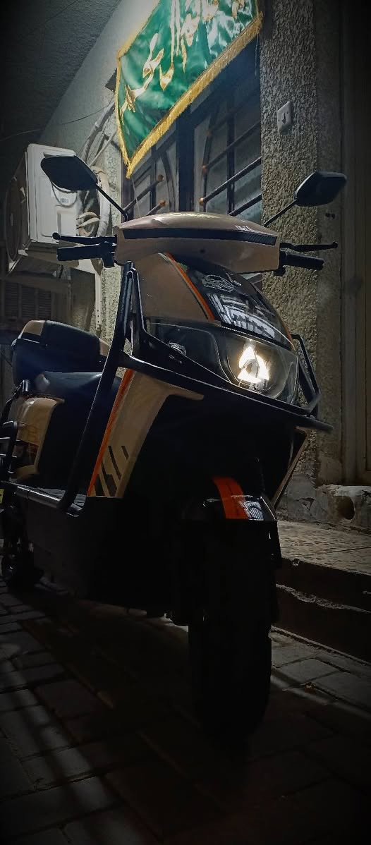 دراجه شحن للبيع جديده رقم الهاتف *********** الموقع بغداد كفاح قرب سوك الجكاير
