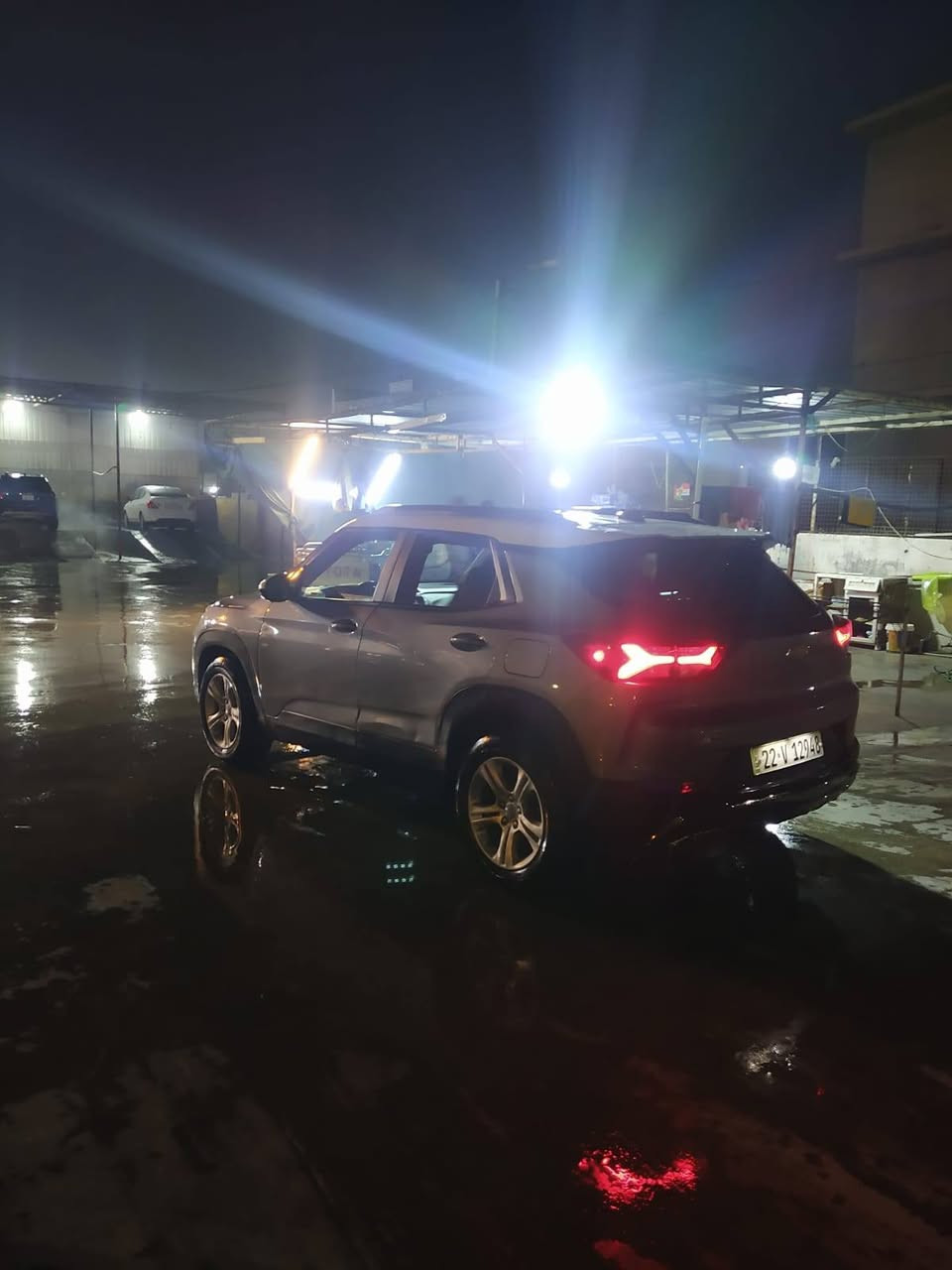 سلام عليكم سياره للبيع فقط
‎اسم السيارة:شوفرليت تريل بلايزر. 
‎الفئة: AKTIF
‎الموديل : 2023  
‎اللوحة:اربيل الرقم الدولي ‎
‎1-حجم المحرك3 سلندر 1300 تيربو عداد المسافة 47كم. 
‎3-بصمة ابواب وتشغيل عن بعد. 
‎4-رادر امامي. 
‎5-تحديد مسار. 
‎6-تحكم ستيرن جهتين. 
‎7-شاشة كبيرة مع كامرة خلفية. 
‎9-سستم صوت.
‎10-كرسي السايق كهرباء. 
‎11-مقاعد جلد. 
‎12-تدفئة الكراسي الامامية. 
‎13-رادر جانبي مانع اجتياز. 
‎14-حساس خلفي. 
‎15-كامرة خلفي دوارة. 
16اللون رصاصي سقف ابيض اسبورت 
‎*وباقي الموصفات المعروفة في فئة
ضررها چاملغ امامي طرف السائق
 والباب تبديل والچاملغ السكن كلير مال امريكا 
عنوان كركوك للاستفسار اتصال عالرقم ***********
